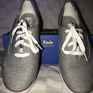 Keds women’s sneakers *barely worn*